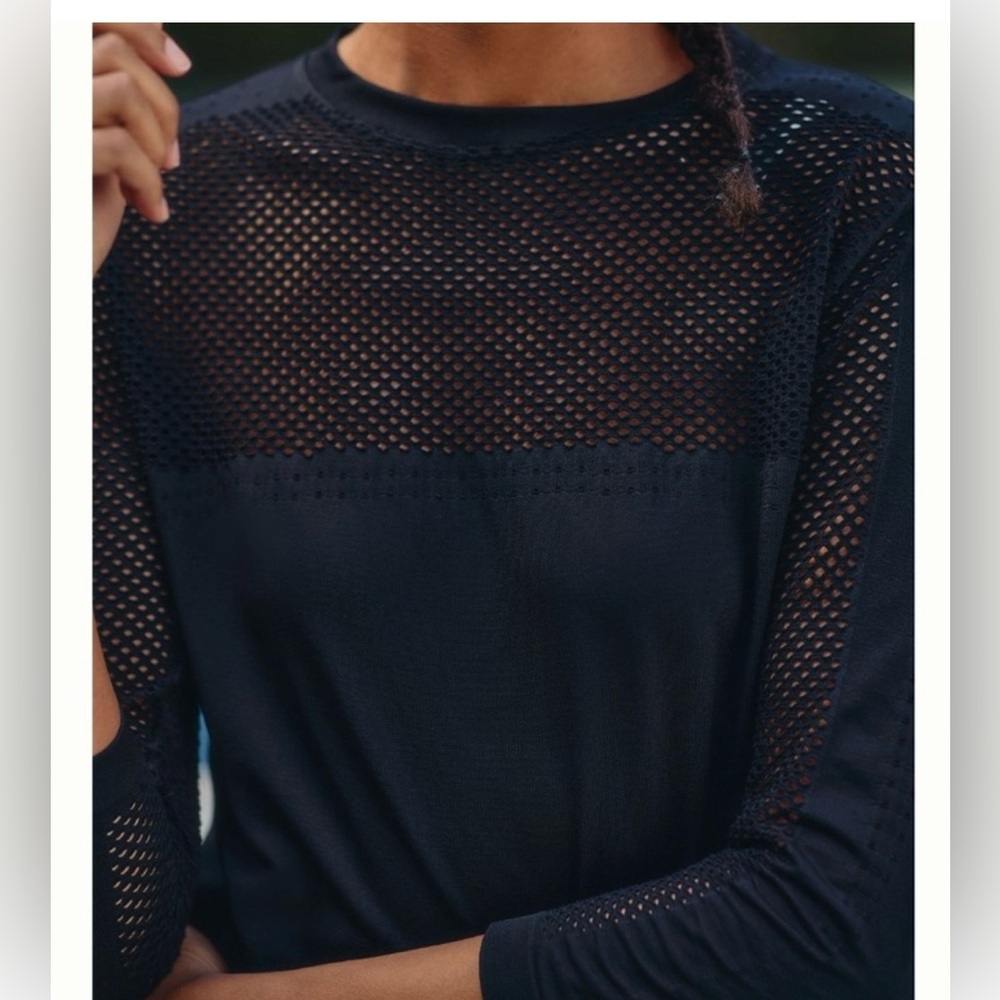 Varley Halldale NWT Seamless Mesh Long Sleeved Cropped Top xs black - Picture 2 of 6